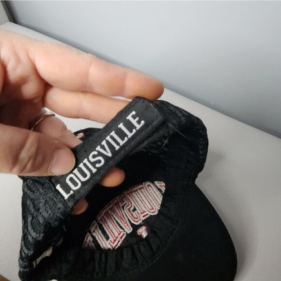 University of Louisville Cardinals Mesh Baseball Black Hat Cap Adjustable - Picture 3 of 6